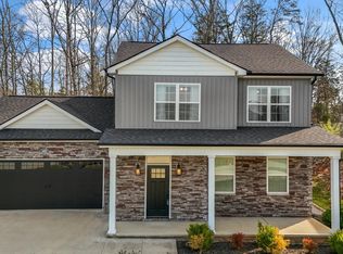 1401 Dream Catcher Dr, Knoxville, TN 37920