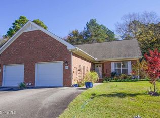 320 Hiscott Lane, Pinehurst, NC 28374