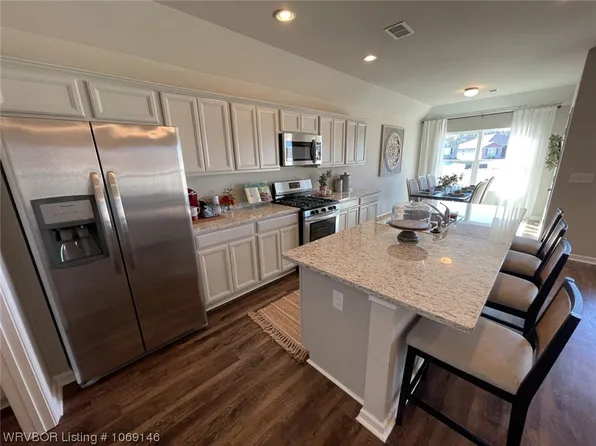 7931 Windflower Ln, Fort Smith, AR 72916