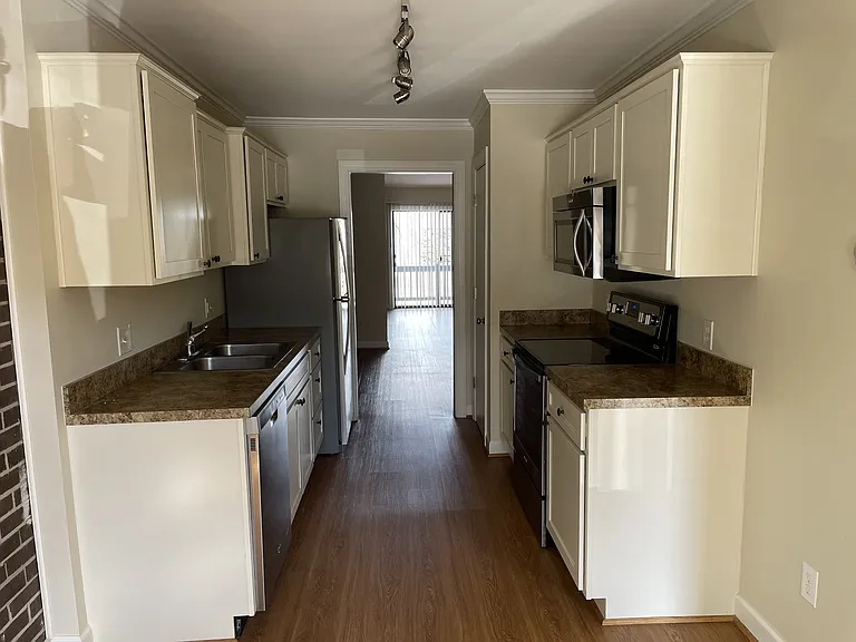 151 Harvest Dr — Photo 3