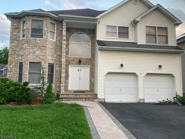 23 Janelle Blvd — Photo 10