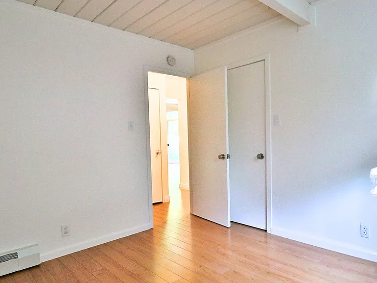 2467 Alvin St — Photo 26