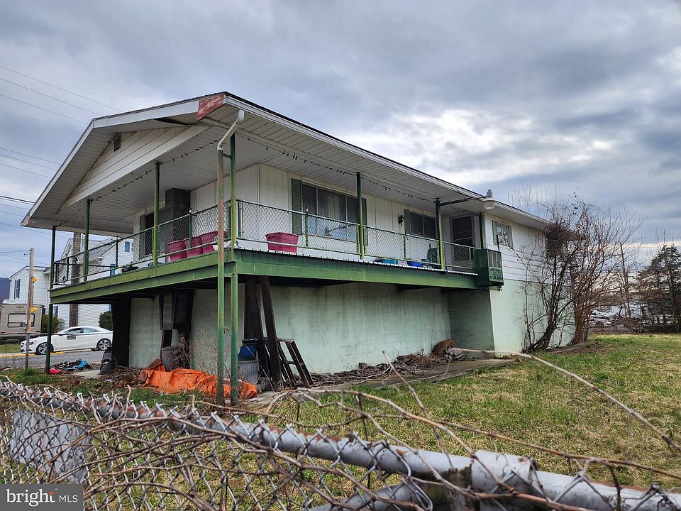 2nd image of 125 Green Ave