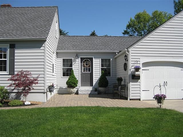 2nd image of 7 Lee St