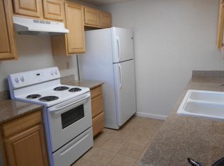 480 Cherry Ln APT H, Manteca, CA