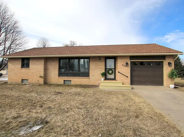 535 W Church Ave, Buffalo Lake, MN 55314