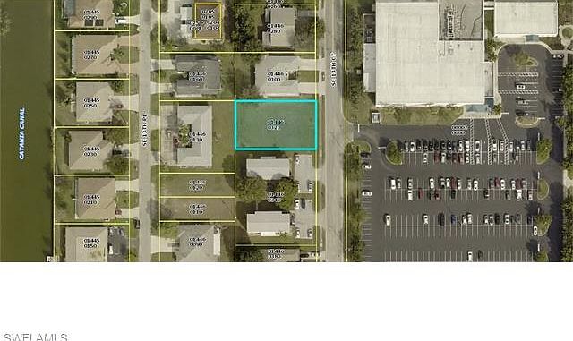 2nd image of 618/620 SE 13th Ct