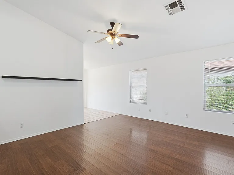 15033 W Ventura St — Photo 5