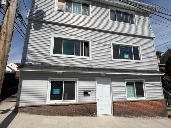 557 N Wyoming St, Hazleton, PA 18201