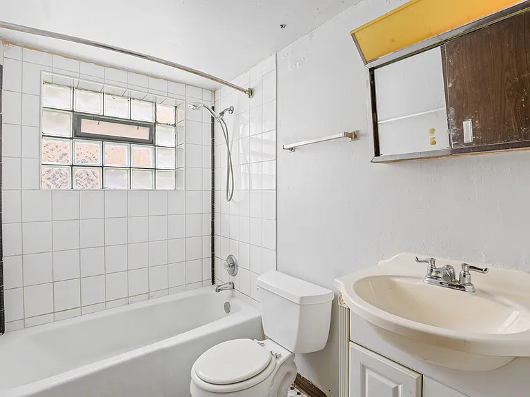 668 Clyde Ave #1N — Photo 19