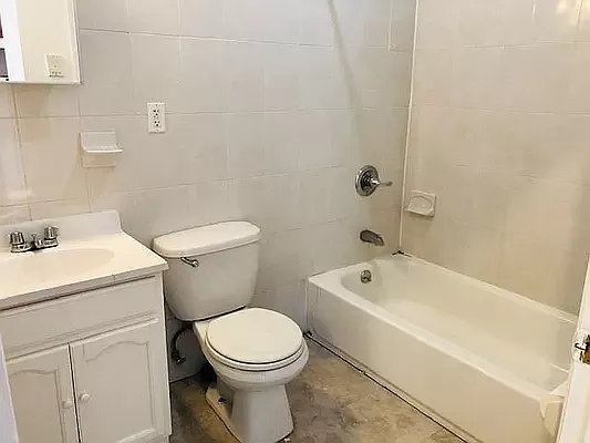 Rented by Bedford Brownstone Realty | media 17