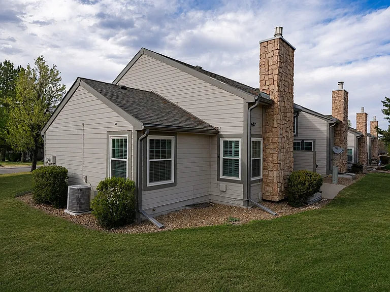 108 Cobblestone Dr — Photo 31