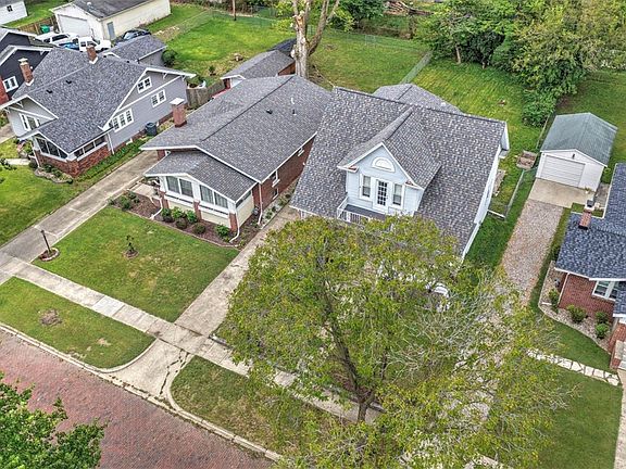 4th image of 175 N Dennis Ave