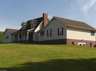 120 Farmland Rd, Mocksville, NC 27028