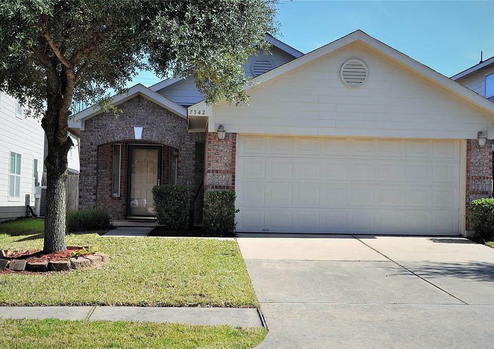 1st image of 7342 Legacy Pines Dr