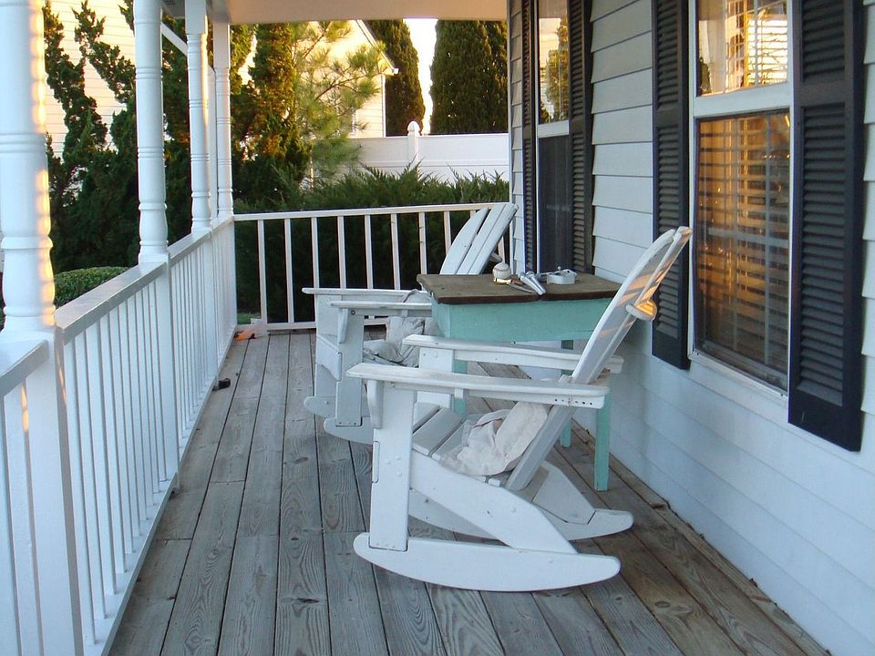 porch sitting