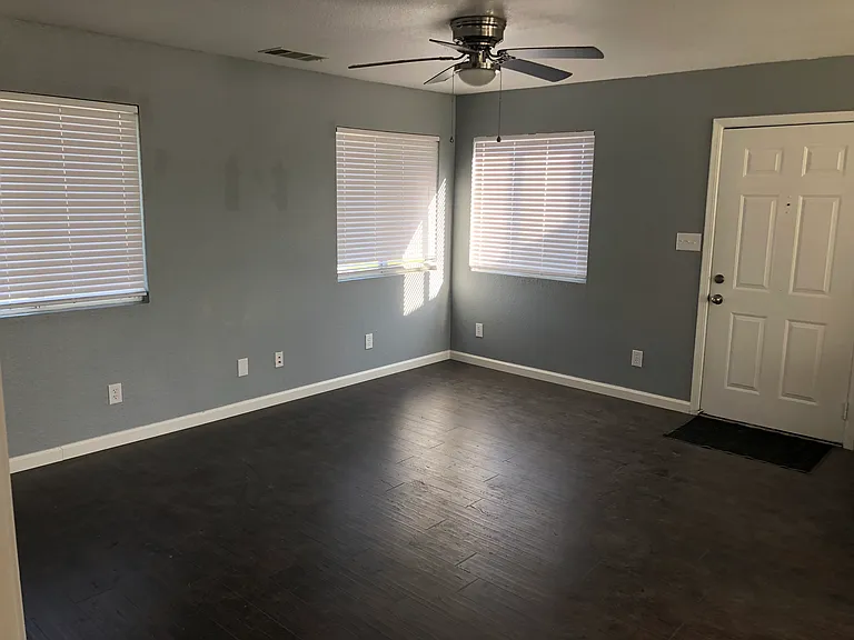 4478 Skippers Ln — Photo 6