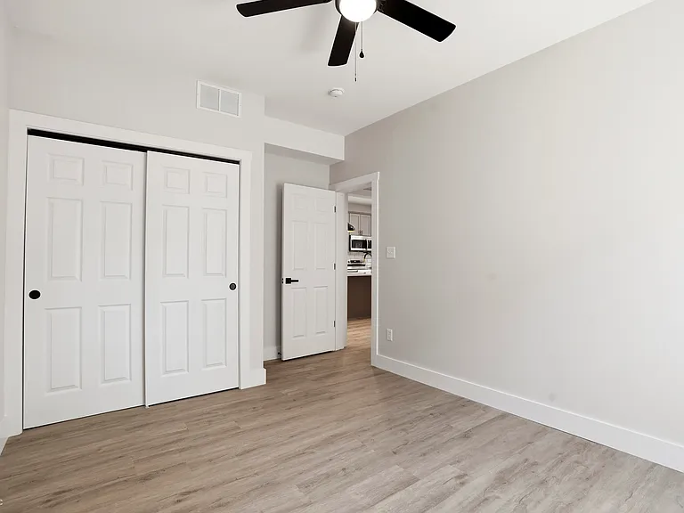 4623 Rookwood Ave — Photo 23