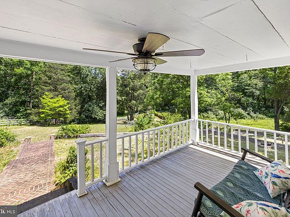 2nd image of 9083 Caynor Pl