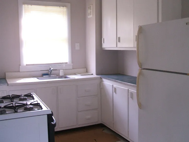 2111 Oak Tree Rd — Photo 13