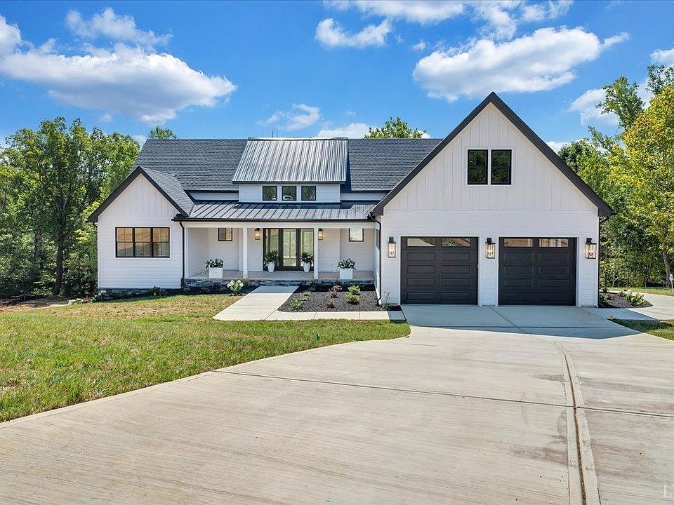 1168 Golf View Ct, Huddleston, VA 24104 | Zillow