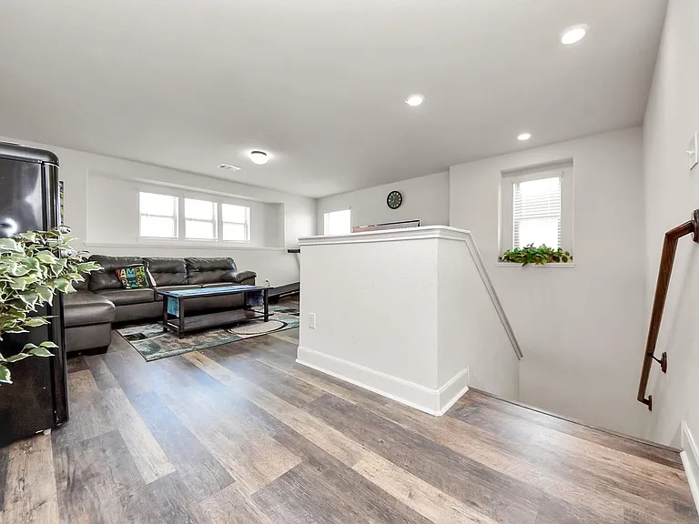 3705 Banbury Ln — Photo 34
