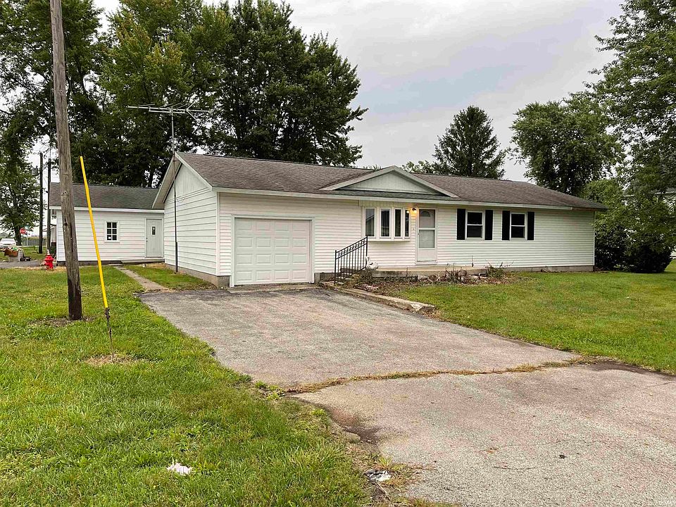 2nd image of 1116 N 1094th Rd E