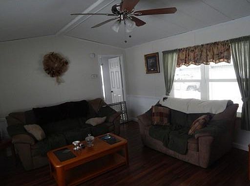 4th image of 556 Central St Lot 75