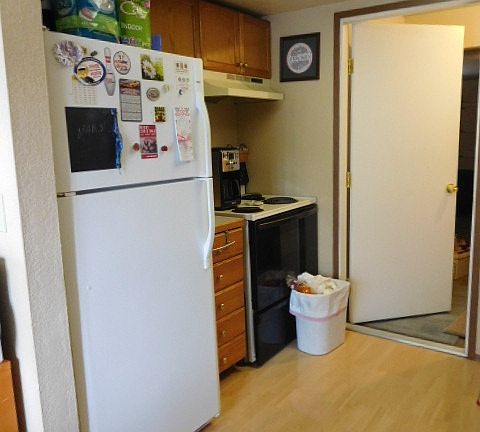 4th image of 914 11th Ave NW #916