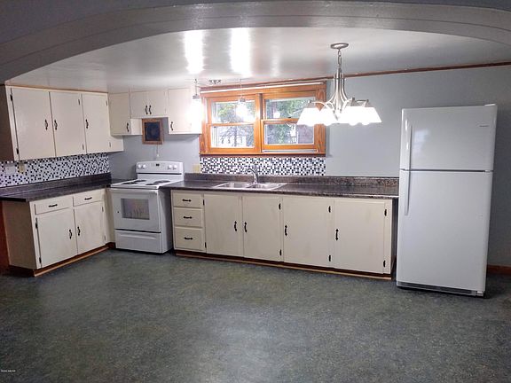 5th image of 305 N Loyalsock Ave