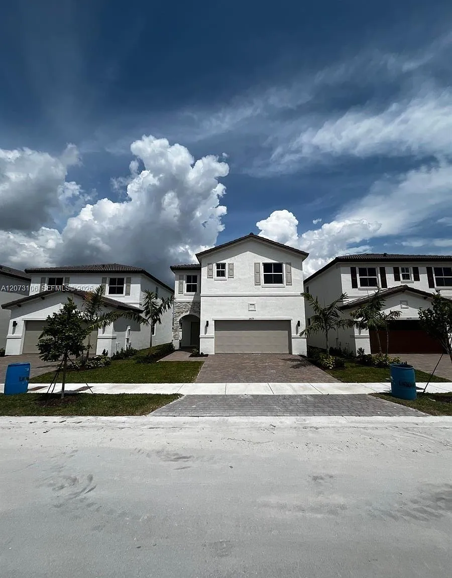 Lennar At Altamira_Madeira — Photo 2