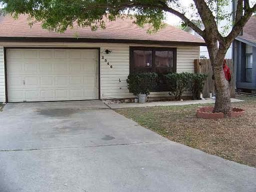 1st image of 2546 E CORIAN GLEN DR