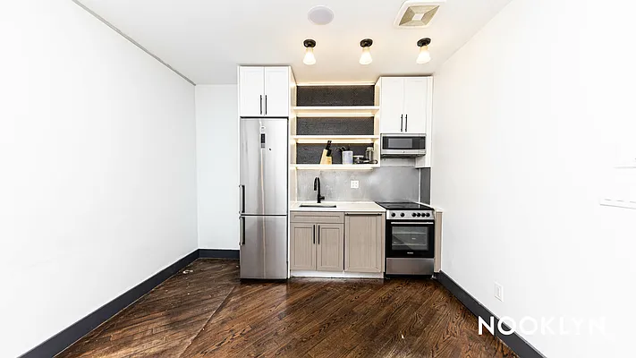 Rented by Nooklyn NYC LLC | media 10