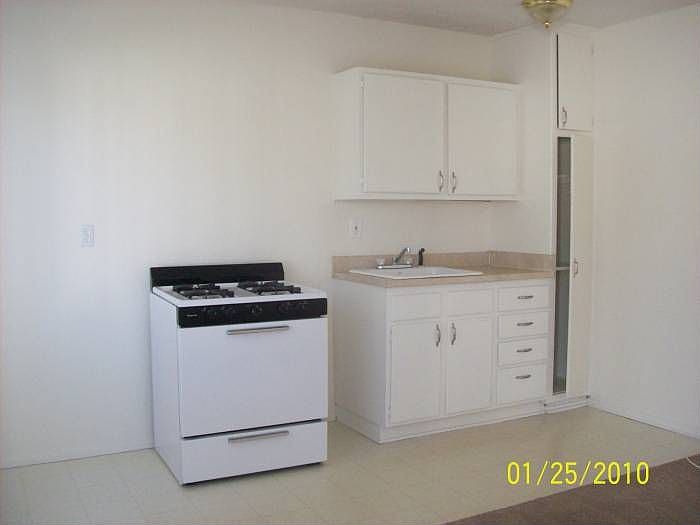 2nd image of 13816 Avalon Blvd APT C