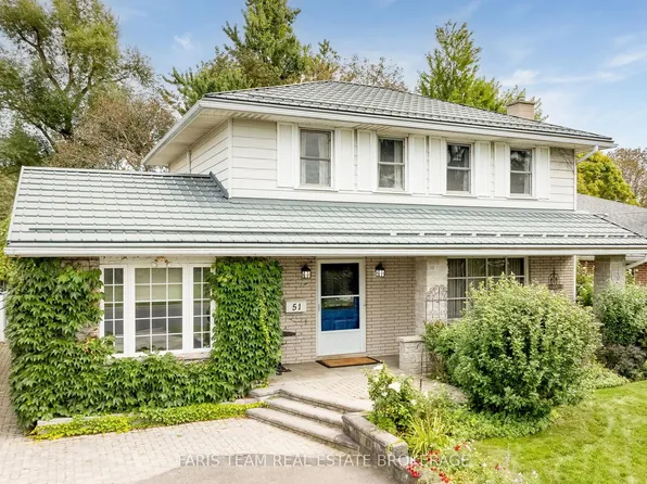 51 Davies Cres, Barrie, ON L4M 2M4