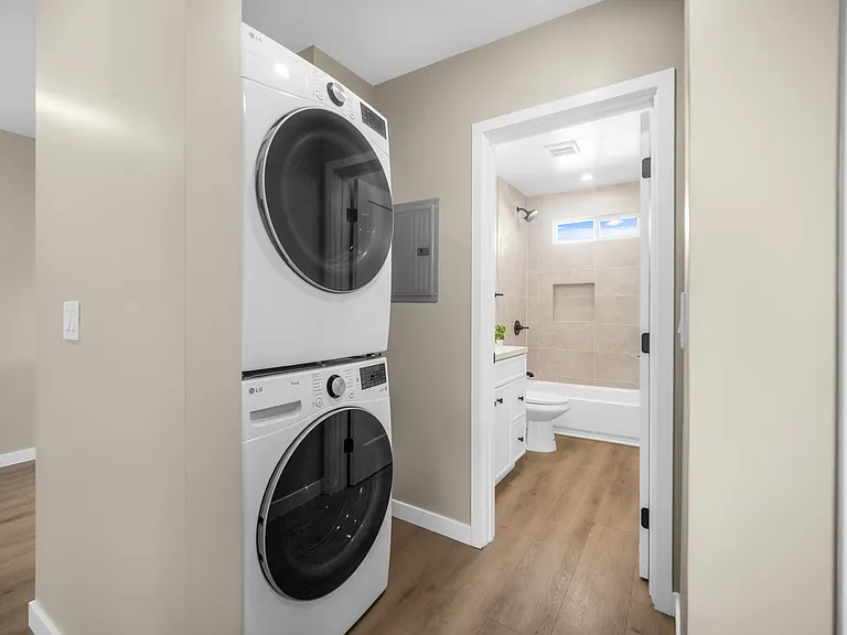 3501 Marguerite St #4 — Photo 6