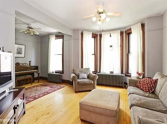 2nd image of 3704 N Bosworth Ave