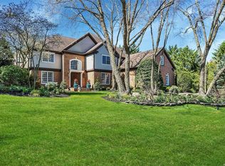 3 Stone Hill Dr N, Manhasset, NY 11030