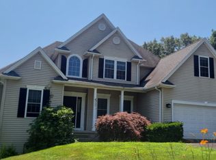 49 Highland Ln, West Springfield, MA 01089