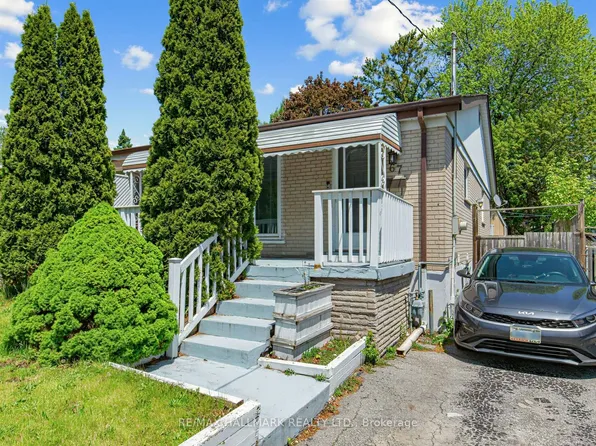 67 Trinnell Blvd, Toronto, ON M1L 1S6