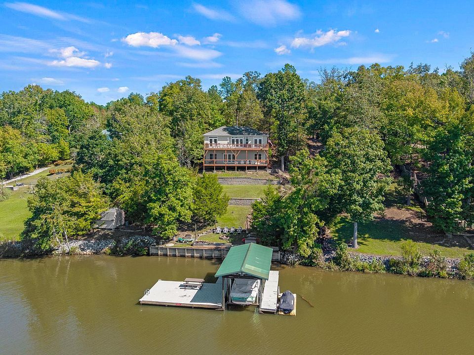 1st image of 270 Twin Oaks Rd