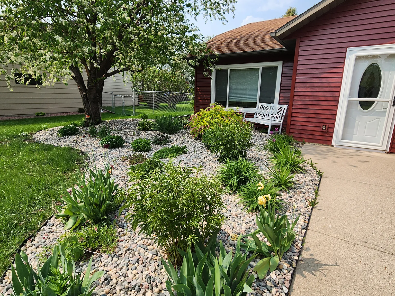 4 bed, 1920 sqft, $2,895 — Photo 3