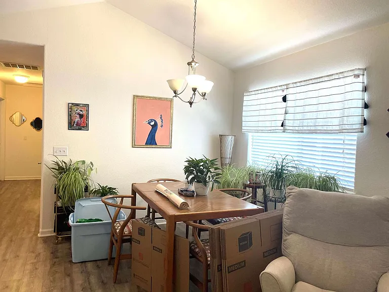 164 Highlands Ct — Photo 3