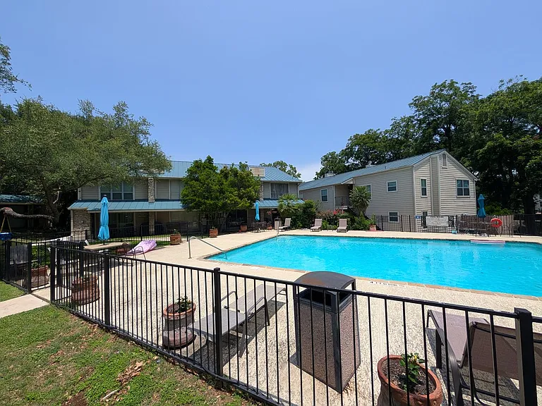 551 Terminal Loop Rd #D5 — Photo 42