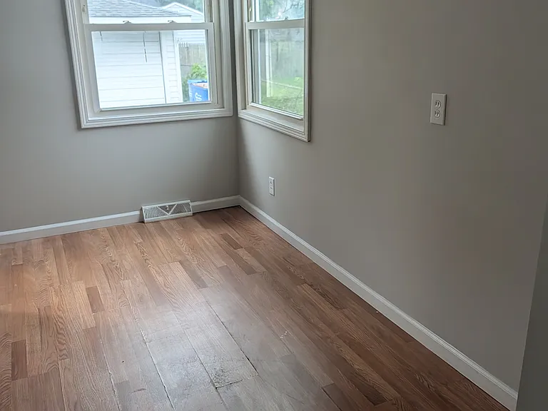 8686 Ford Ave — Photo 6