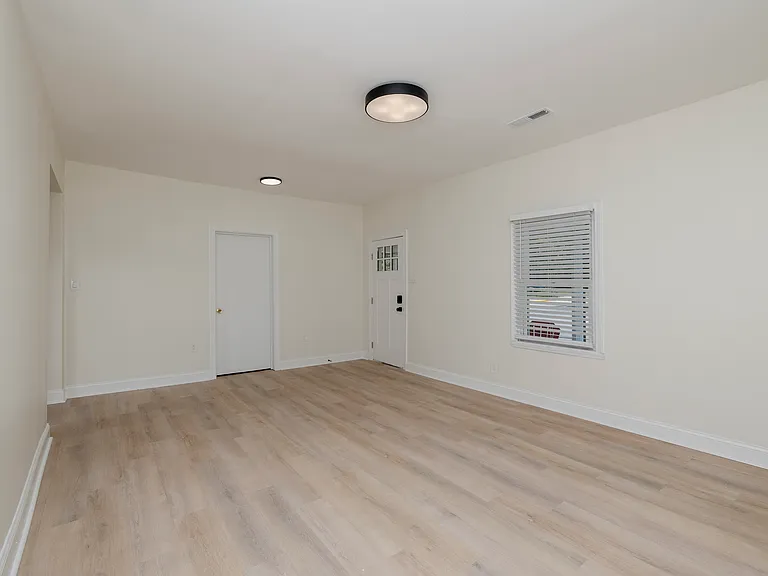 432 Merino St — Photo 30