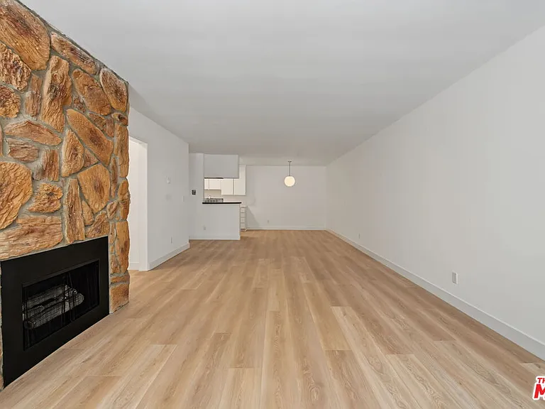 16169 W Sunset Blvd #203 — Photo 13
