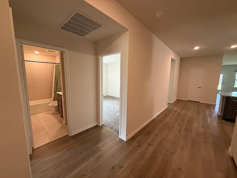 812 Honey Maple St — Photo 2