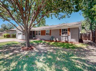 2949 Hollandale Ln, Farmers Branch, TX 75234