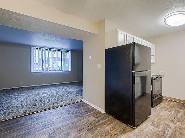 One Bedroom A (Renovated) - 1 Bed / 1 Bath - 720 Sq.Ft.